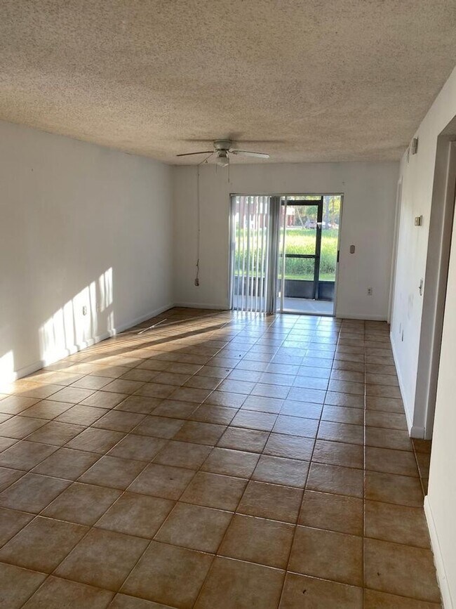 Foto del edificio - P-103c