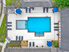 Building Photo - Village at Midtown