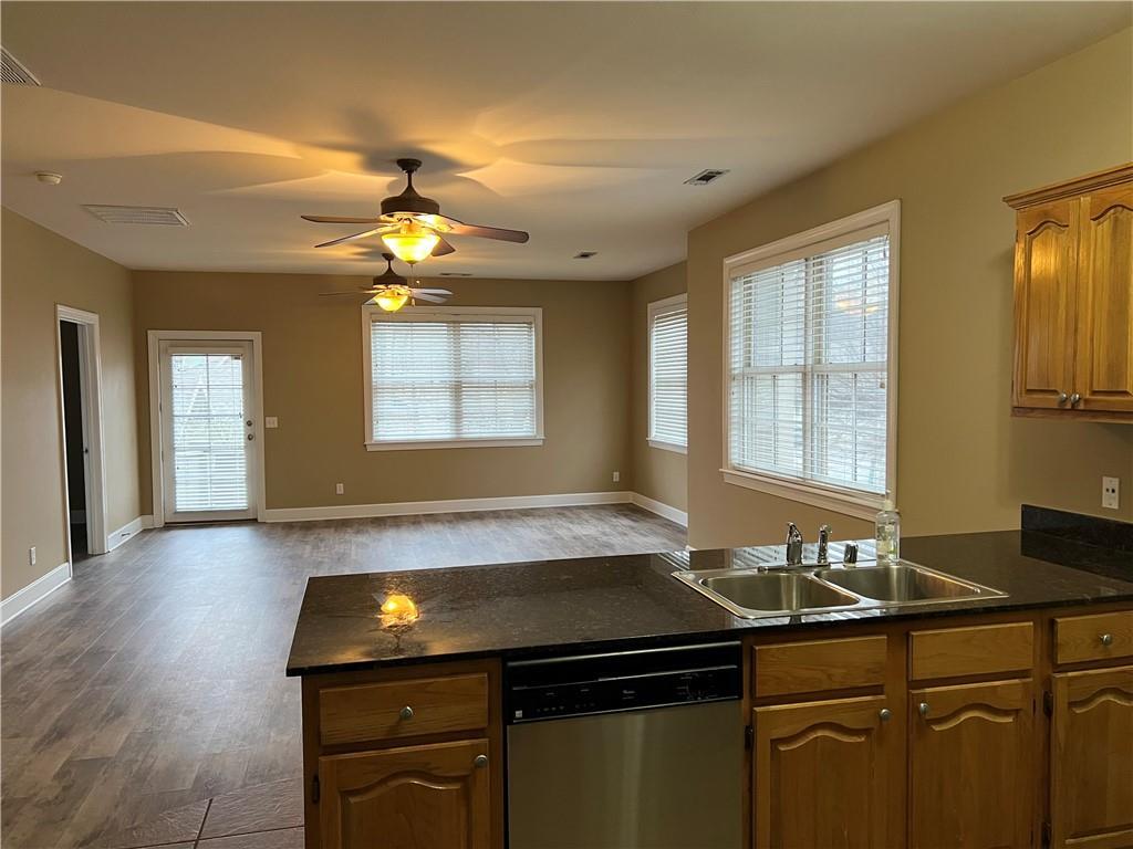 204 Shipley Alley Unit 201, Fayetteville, AR 72701 Condo for Rent in