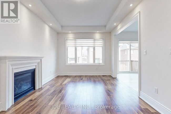 Building Photo - 95 Giardina Cres