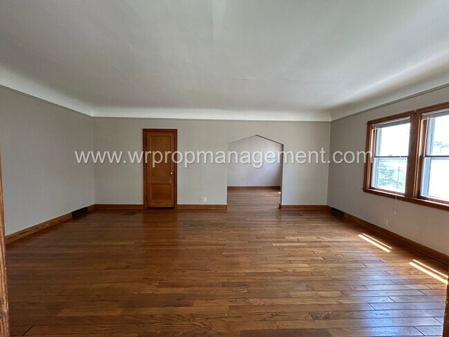 Foto del edificio - 4124 Vermaas Ave