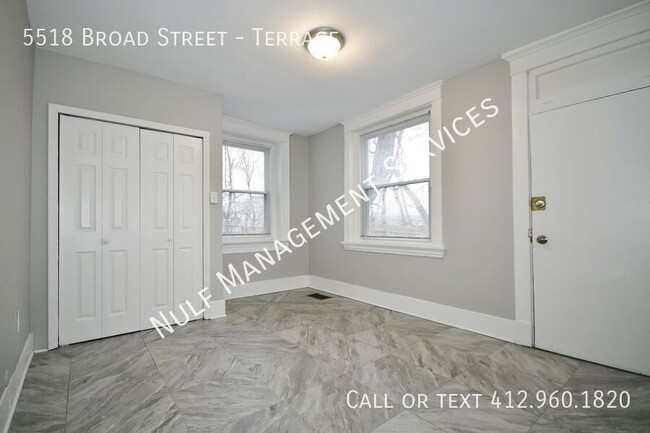 Foto del edificio - 5518 Broad St