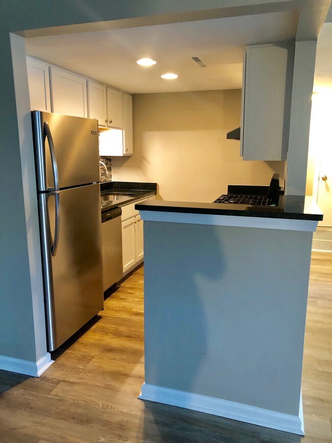 The Charles at Bexley Apartments Columbus, OH