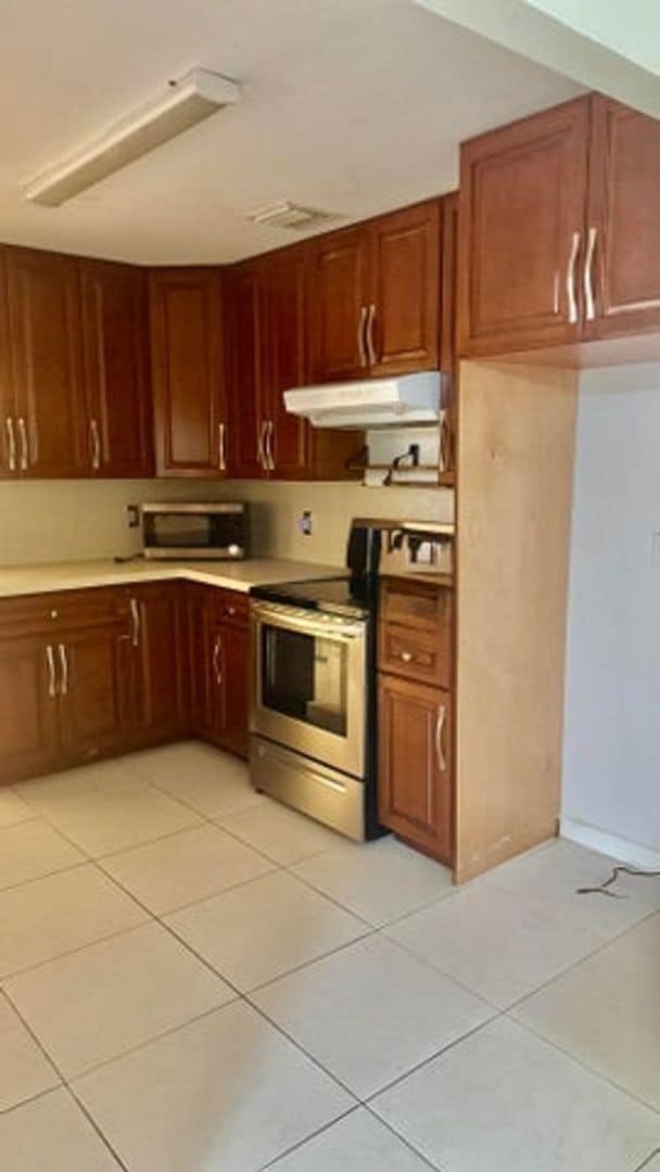 Building Photo - 931 Hibiscus Dr