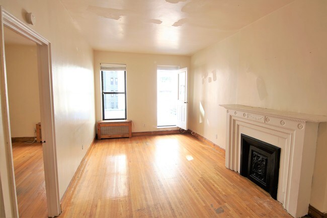 Foto del edificio - 35 W 76th St