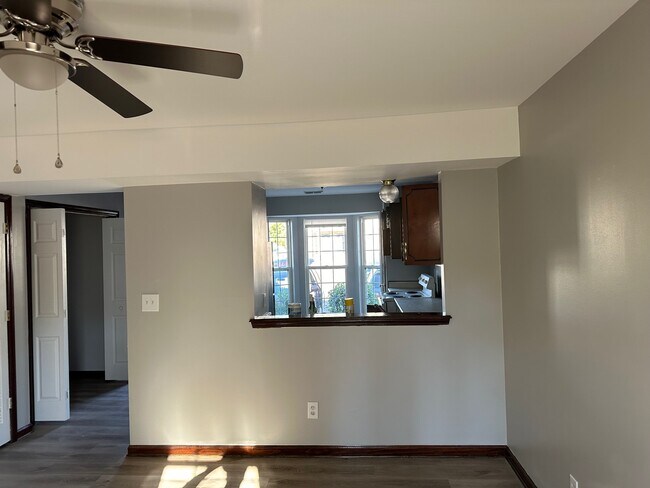 Building Photo - 2056 Tynewood Dr