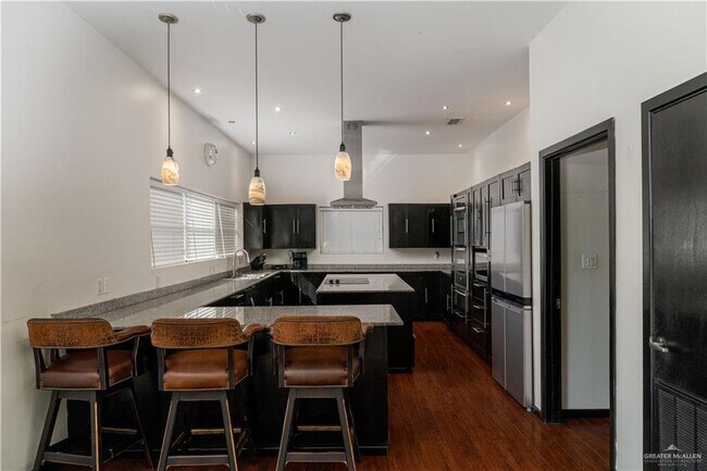 Foto del edificio - 2324 S 48th St