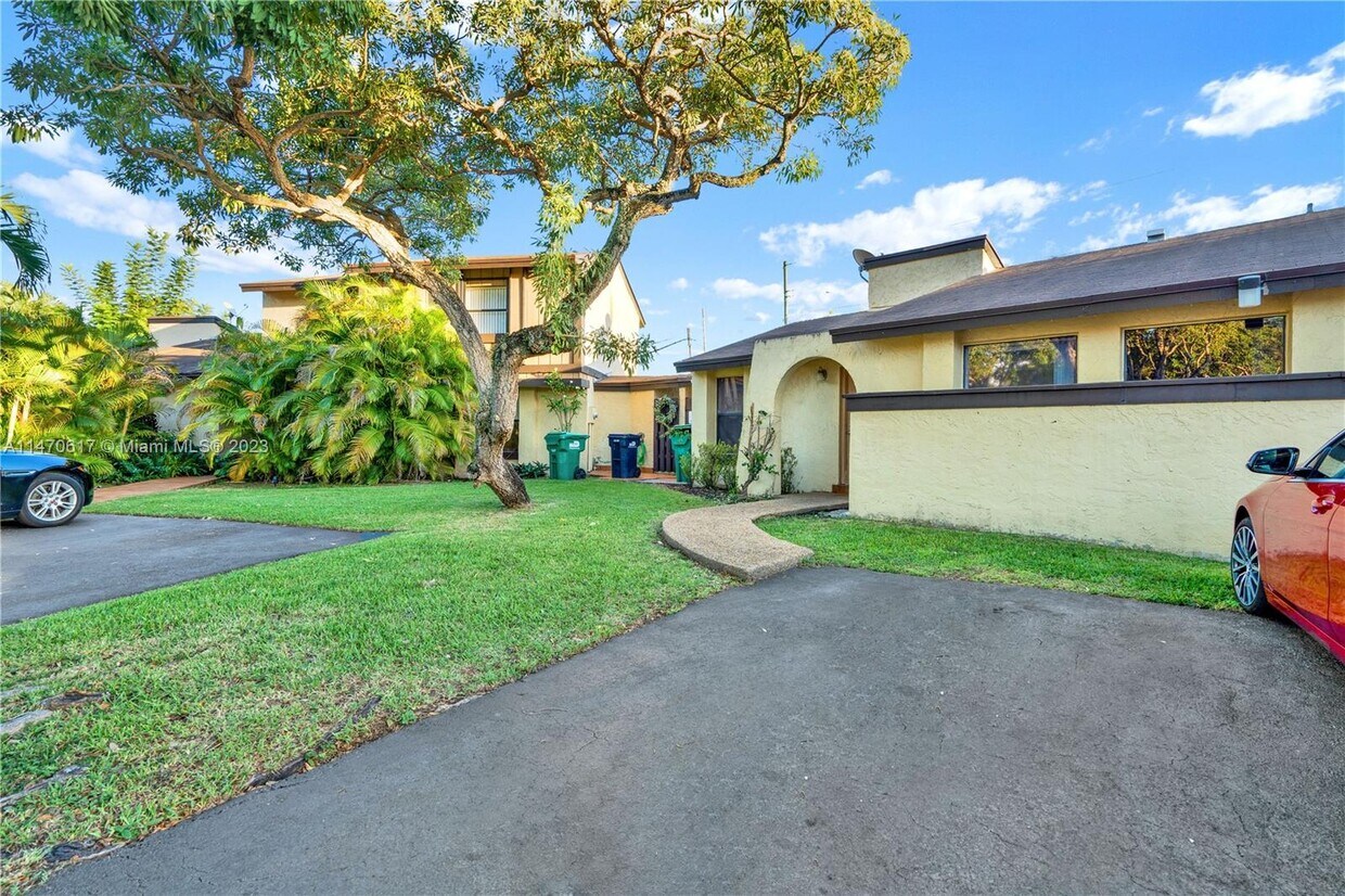 Foto principal - 12704 SW 71st Terrace