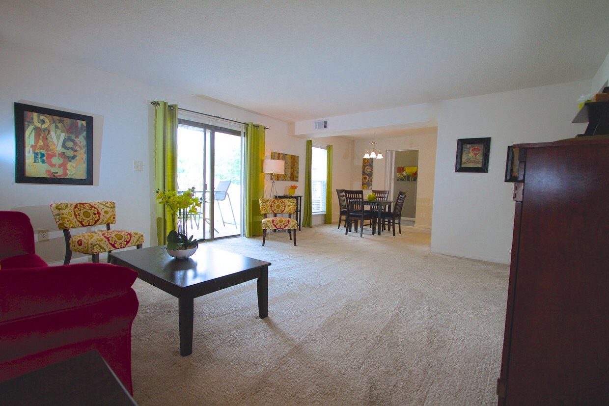 South Lake Apartments Apartments Virginia Beach, VA