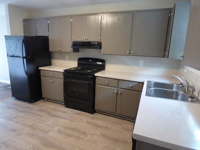 Building Photo - Two-bedroom Duplex in Gallatin