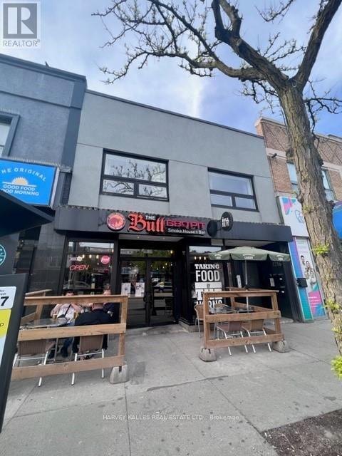 Building Photo - 1216 St Clair Ave W