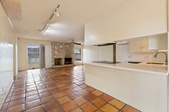 Building Photo - 4810 Timberline Dr