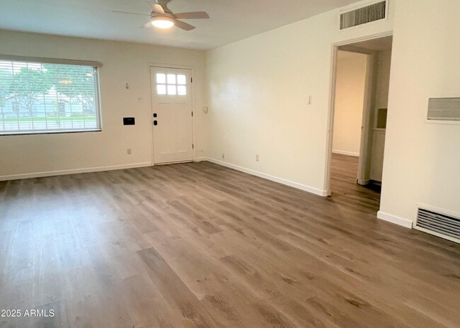 Building Photo - 58 W Encanto Blvd
