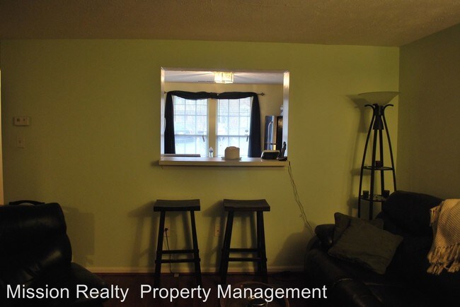 Building Photo - 2 br, 2.5 bath House - 7734 Pomeroy Court