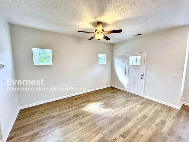 Foto del edificio - 233 Ansley Wy