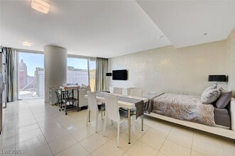 Building Photo - 3726 S Las Vegas Blvd