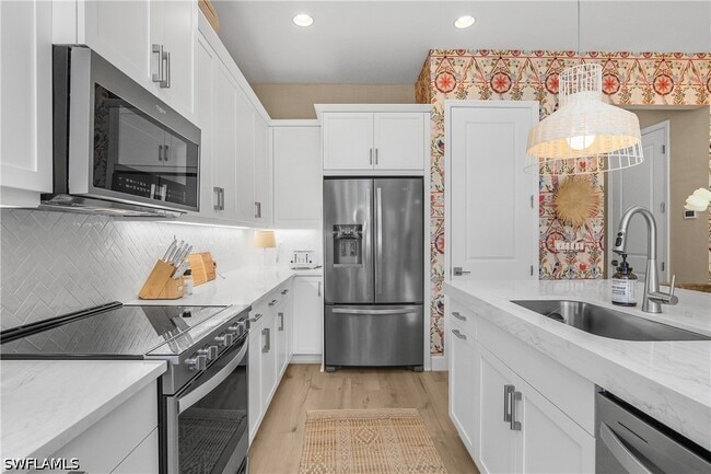 Building Photo - 7286 Saona CT