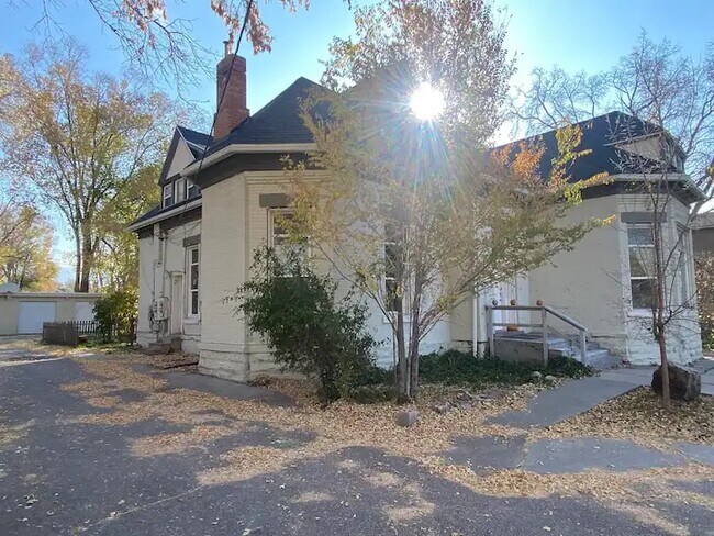 Building Photo - 2455 S 500 E