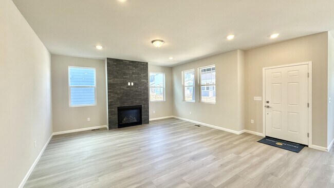 Foto del edificio - 764 Wood Sorrel Ln