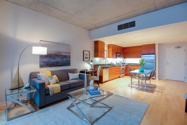 Building Photo - Luxury 1 Bedroom Condo with River Views, B...