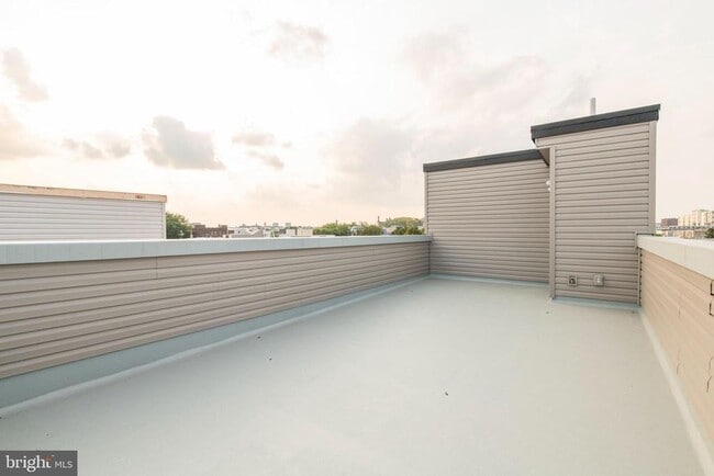 Building Photo - 2662 Braddock St