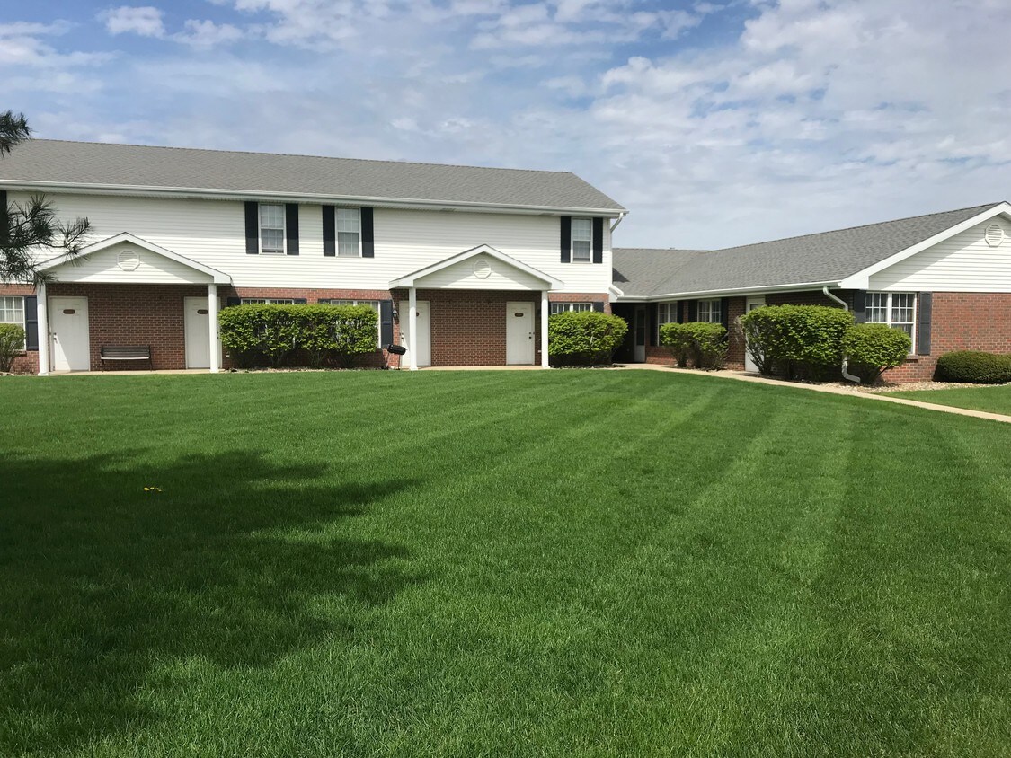 Foto principal - 1585 Girard Way