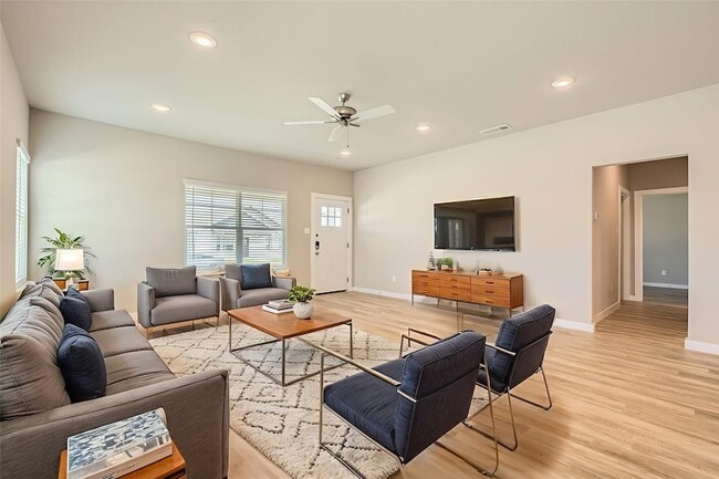 Building Photo - 4707 Gold Rush Way