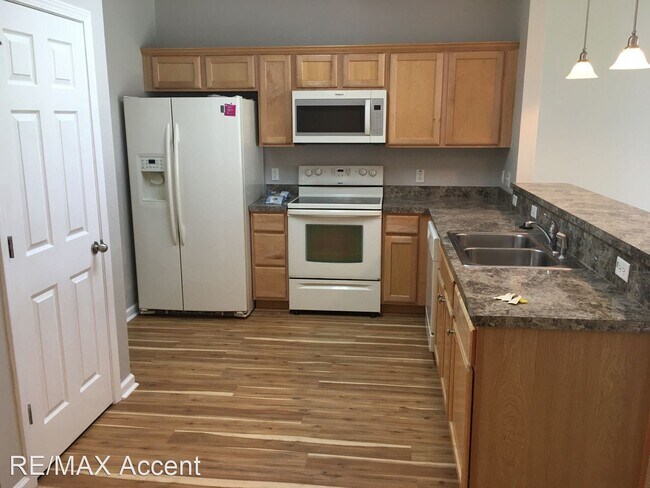 Foto del edificio - 3 br, 2.5 bath House - 795 Canyon Oak Lp