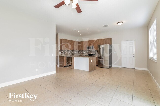 Building Photo - 419 Eagle Dr
