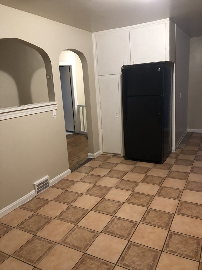 Kitchen - 10311 Kinsman Rd