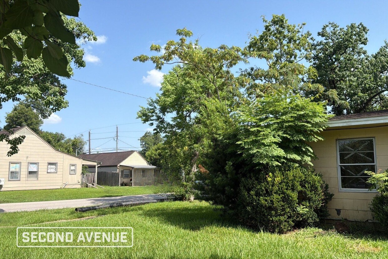 Foto del edificio - 6648 Linden St