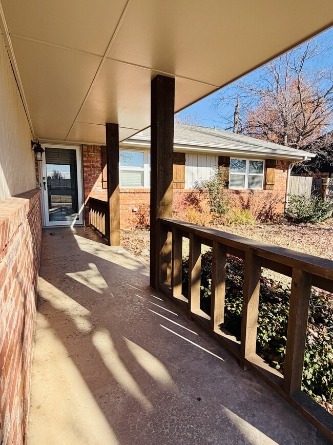 Photo - 2705 Carlton Way House