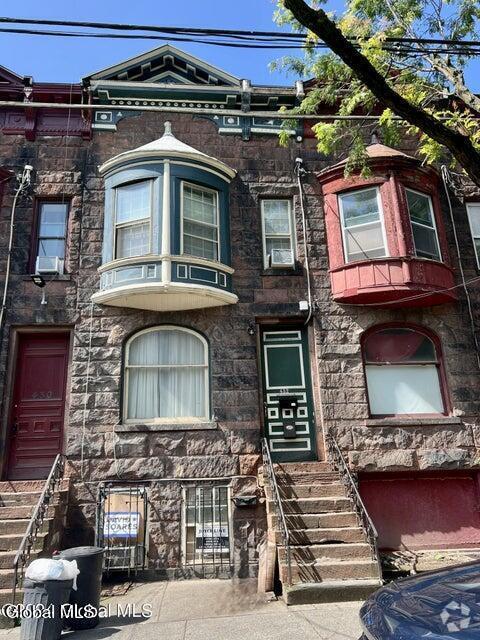 Building Photo - 432 Clinton Ave