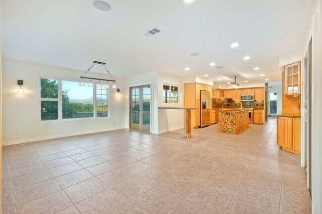 Foto del edificio - 125 Hummingbird Hill