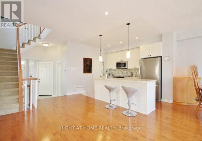 Building Photo - 2461 Regatta Ave