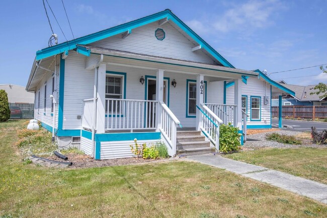 Building Photo - Move-In Now and Enjoy Summertime in Coupeville!