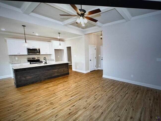 Foto del edificio - 104 Sutter Butte PL