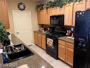 Building Photo - 3975 N Hualapai Way