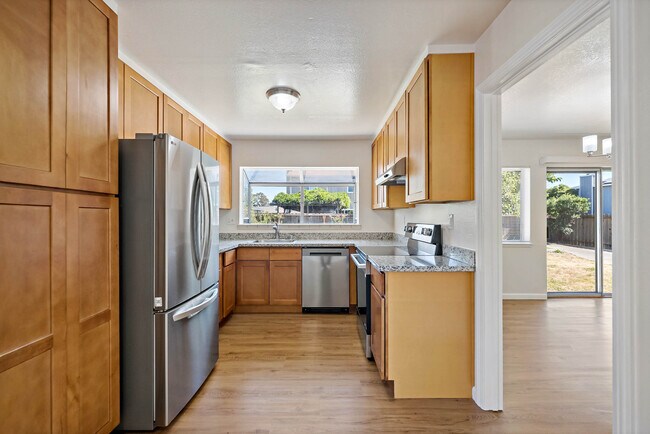 Building Photo - 1401 Prospect Way