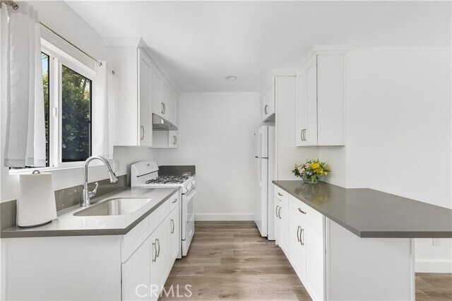 Foto del edificio - 6219 Agnes Ave