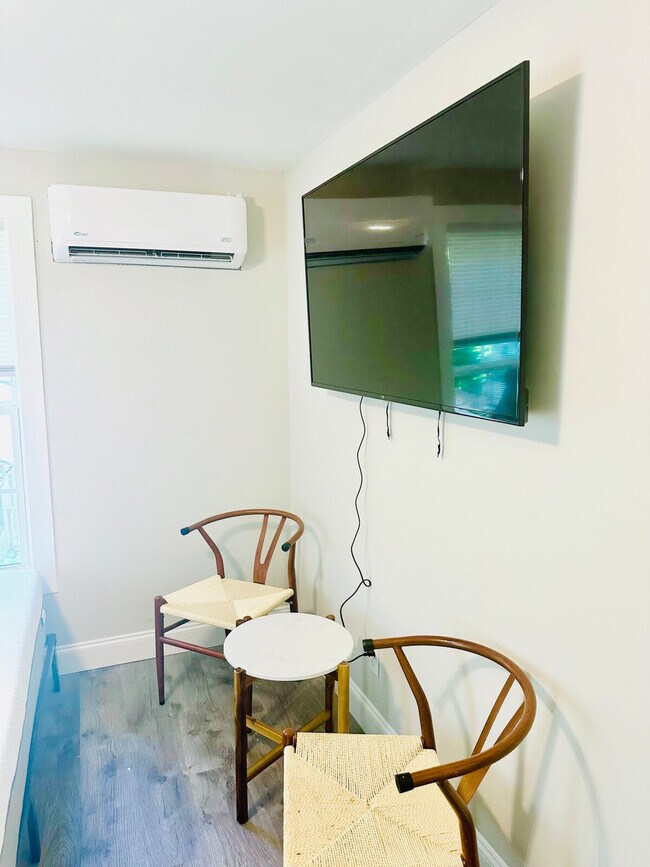 Foto del edificio - 203 McMakin Dr