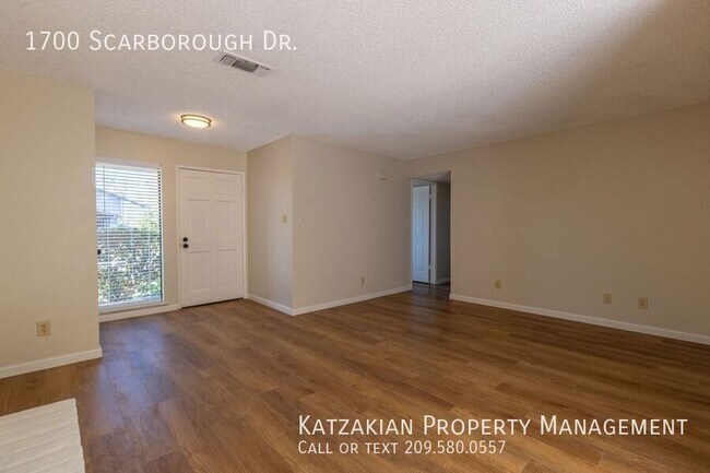 Foto del edificio - 3 Bedroom 2 Bath Remodeled Lodi Duplex
