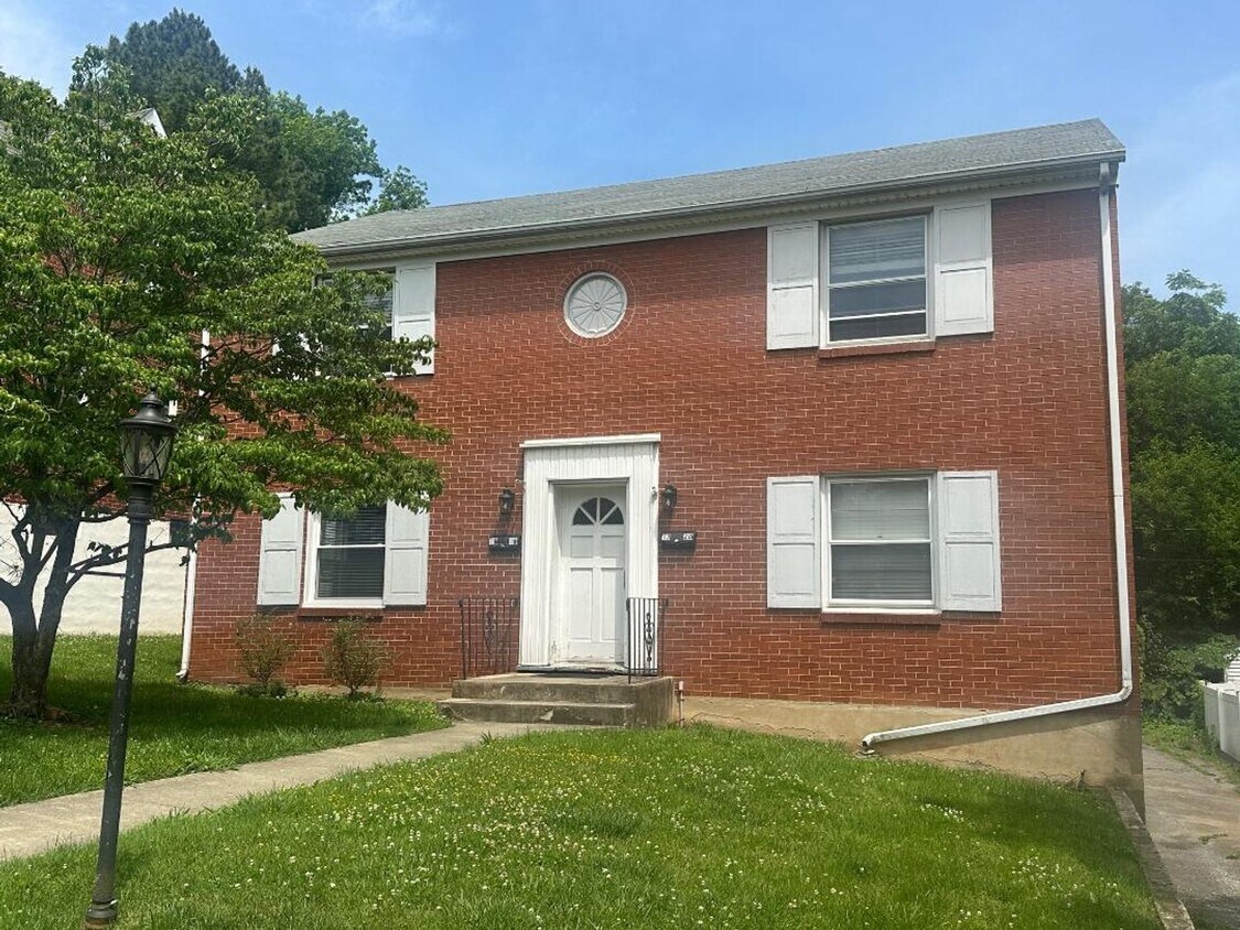 Primary Photo - SW City Duplex!