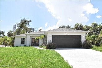 Building Photo - 4513 Rhapsody Ave