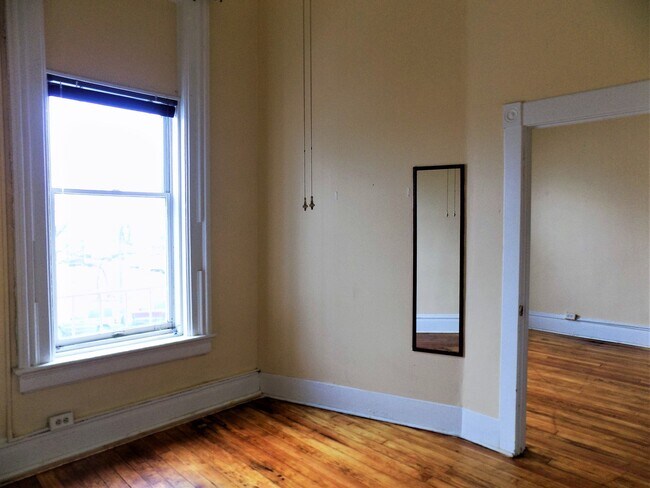 Building Photo - 56 E Burlington Ave