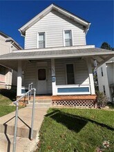 Building Photo - 302 American Ave