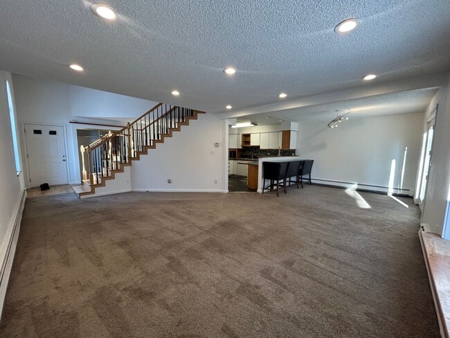 Building Photo - Century 21 Gold Rush - 3 Bed | 2 Bath | 2-Car Garage | End-Unit Condo (FAIRBANKS)