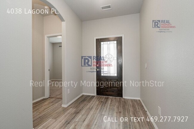 Building Photo - 4038 Lagoon Pl