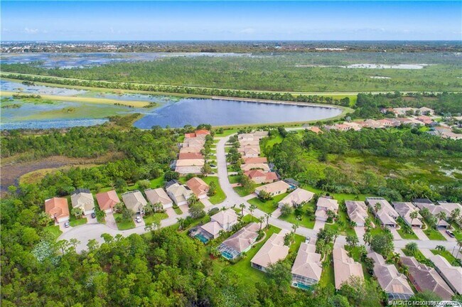 Foto del edificio - 4574 NW Red Maple Dr