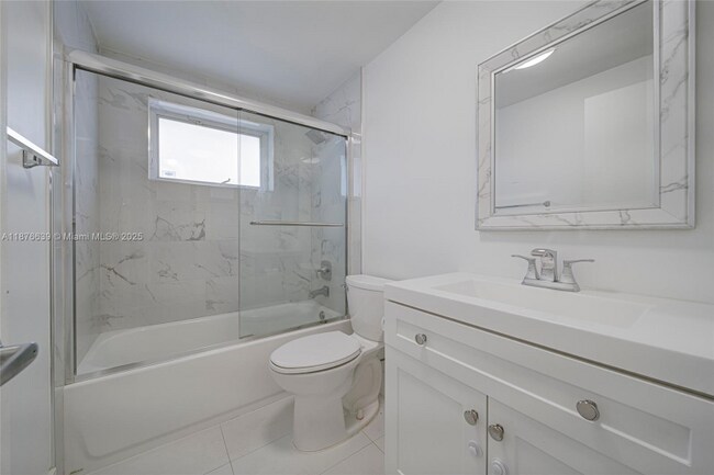 Foto del edificio - 621 SW 99th Pl